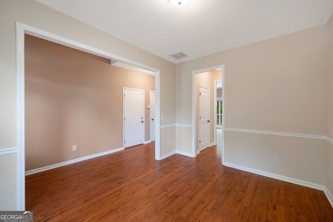 Building Photo - 272 Ascott Ln