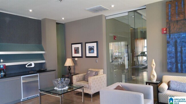 Foto del edificio - 401 20th St N