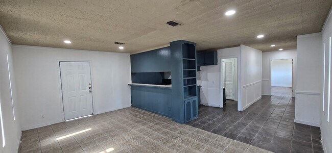 Foto del edificio - 206 Raymac St