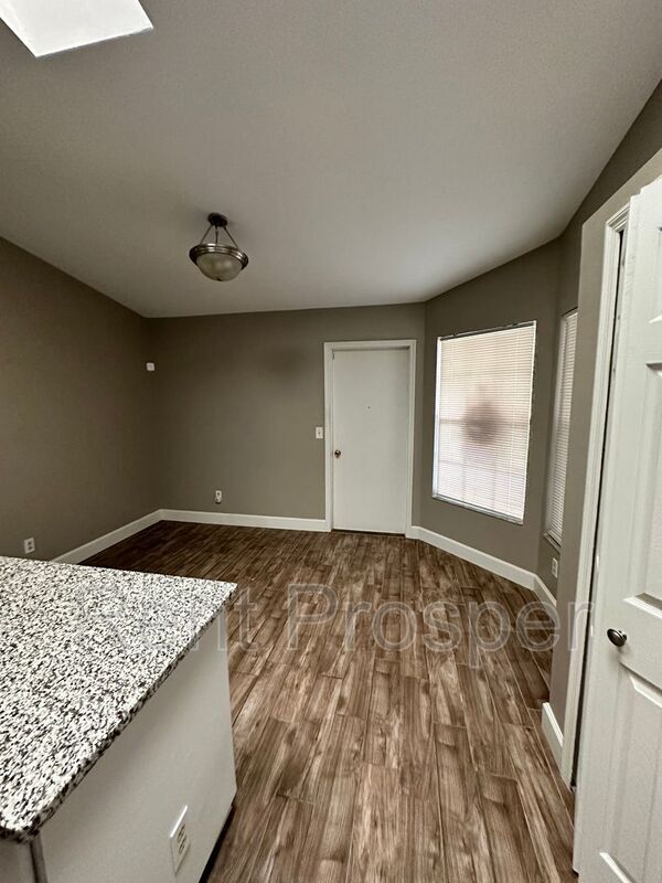 Building Photo - 7931 Merrimac Cove Dr