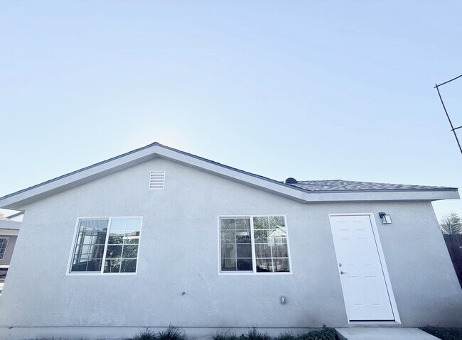 Foto del edificio - 983 Cottonwood Ct