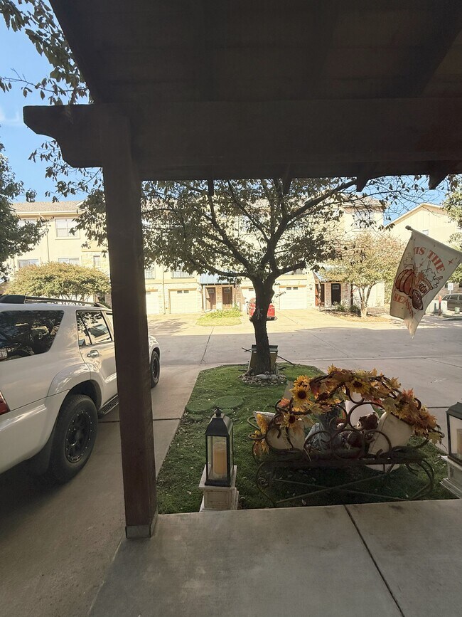 Foto del edificio - 13420 Lyndhurst St