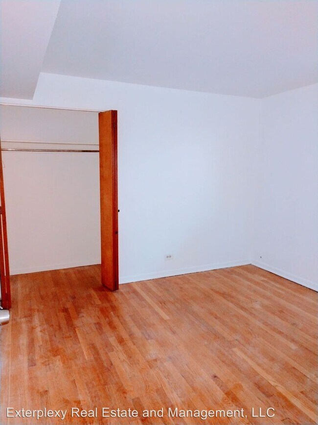 Foto del edificio - 7636 S Saginaw Ave