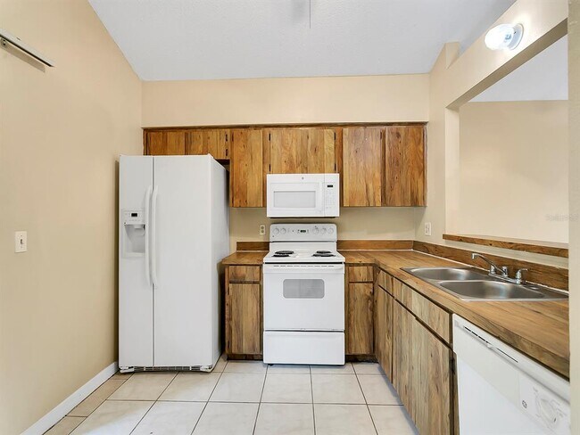 Building Photo - 10427 Riva Ridge Trail
