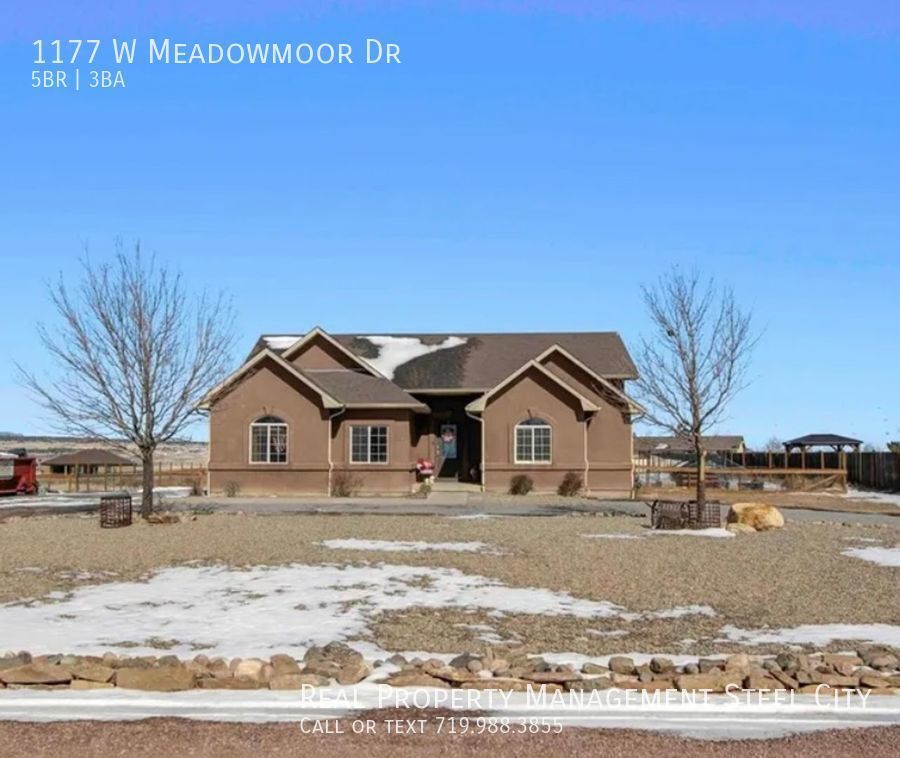 Primary Photo - Gorgeous 5 Bedroom 3 Bath Home in Pueblo West