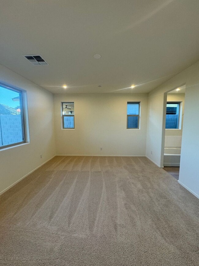 Foto del edificio - BRAND NEW HOME IN VISTANCIA