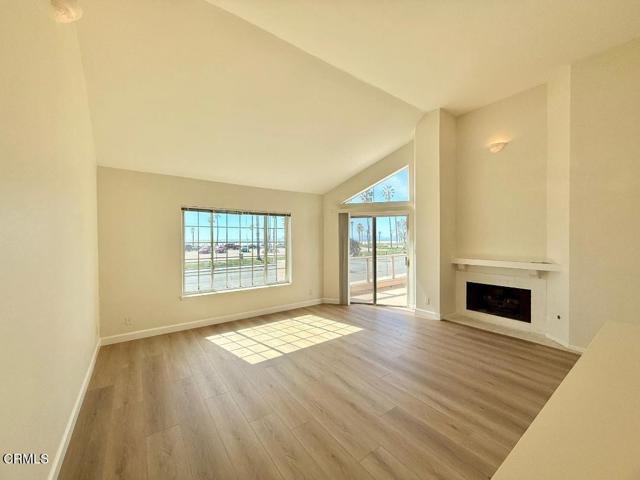 Foto del edificio - 574 Island View Cir