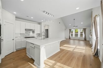 Building Photo - 29821 Ellwood Ln