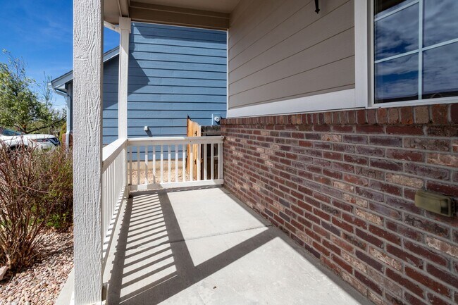 Building Photo - Well Maintained Home in Eastview Estates!