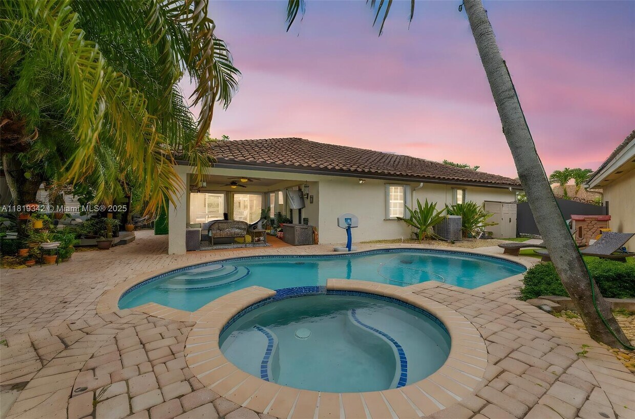 Foto principal - 5316 SW 142nd Pl