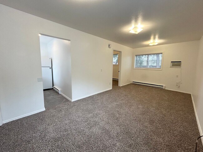 Building Photo - Charming 1 bedroom 1 bathroom Home on Bois...