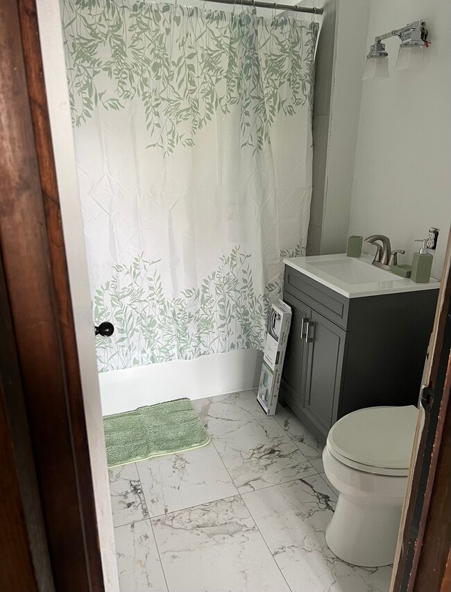 Building Photo - 1617 York St