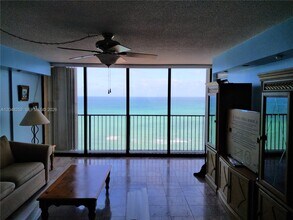 Building Photo - 2101 S Ocean Dr