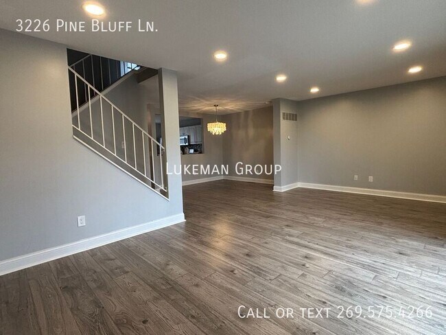 Foto del edificio - 3226 Pine Bluff Ln