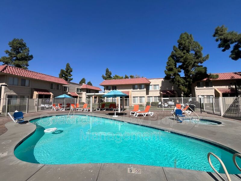 Primary Photo - 82567 Ave 48 Ave