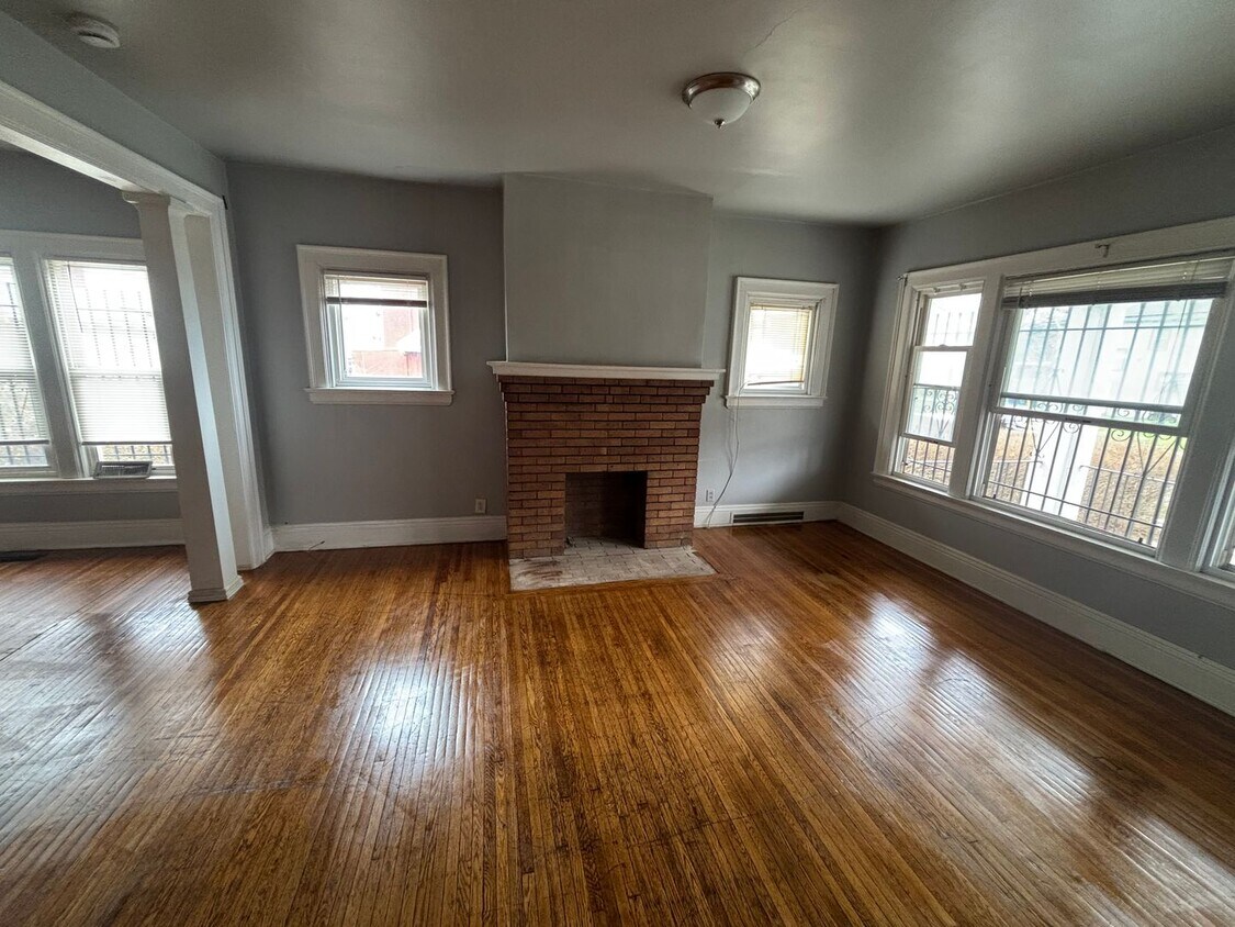 Foto del edificio - 172 Hedley Pl