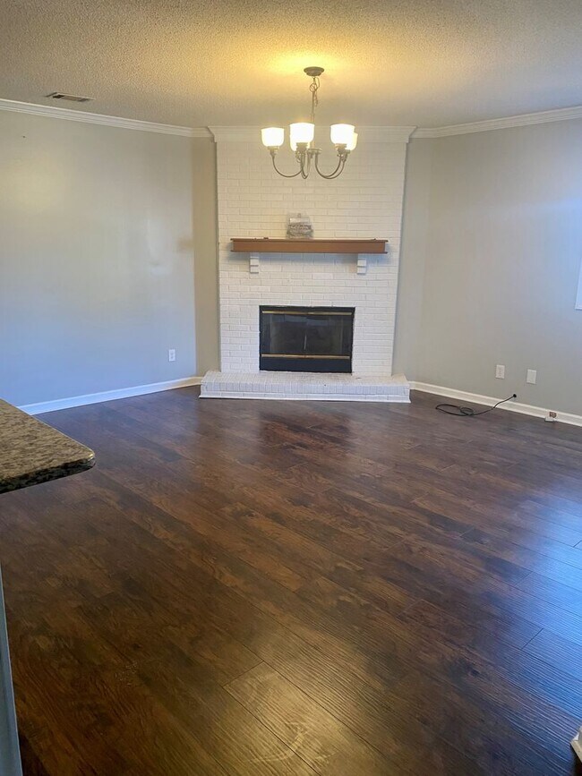 Foto del edificio - 117 Morallion Hills: Spacious ranch home w...