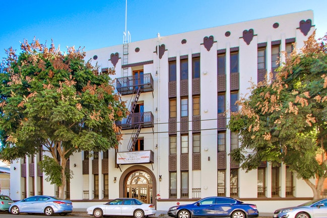 Building Photo - 1650 Echo Park Apts