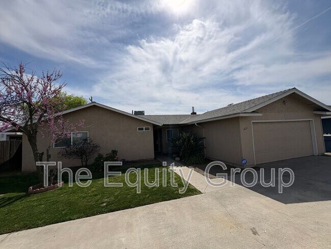 Building Photo - 1421 E Bardsley Ave