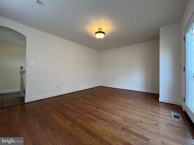 Foto del edificio - 5975 Port Tobacco Rd