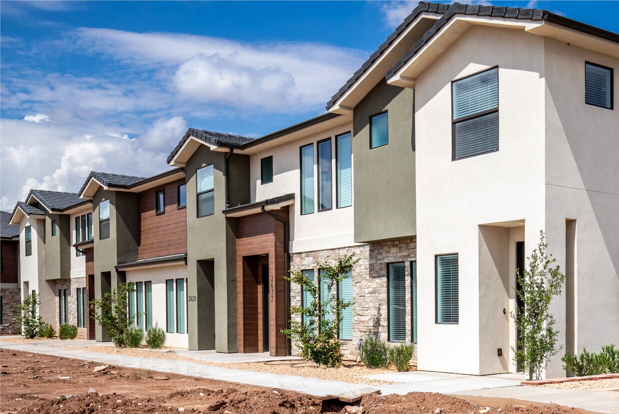 Foto principal - 2632 E Gray Birch Dr