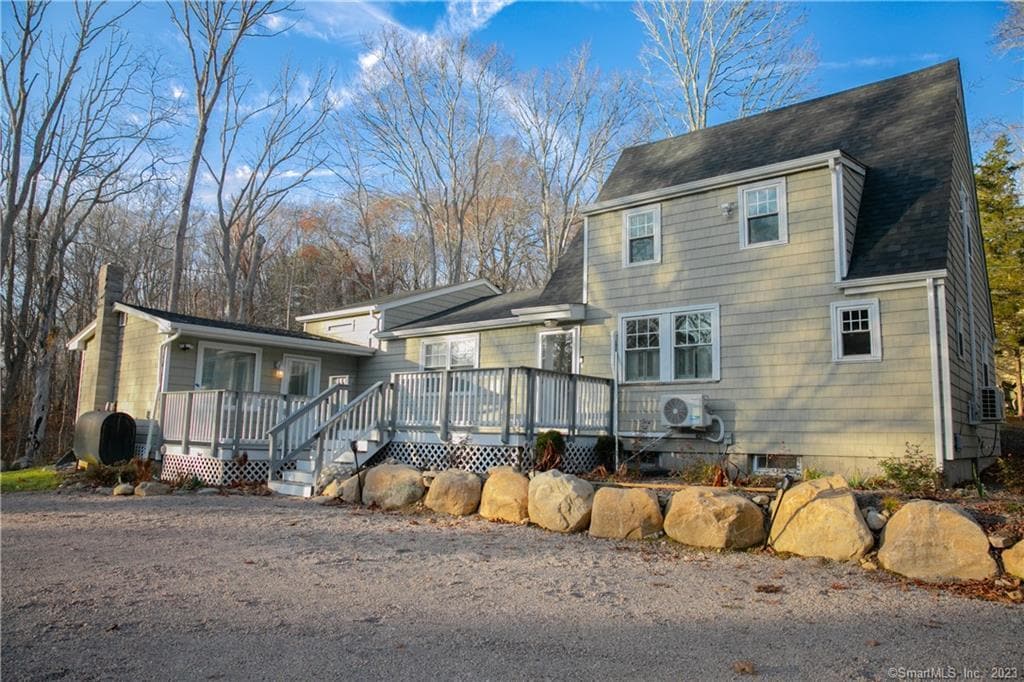 Primary Photo - 337 N Stonington Rd