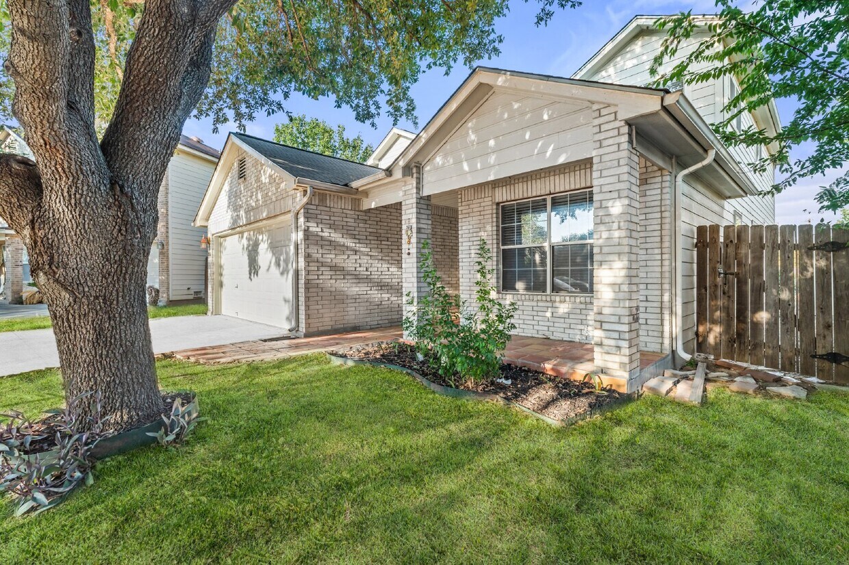 8703 Laguna Falls San Antonio, TX 78251 Apartment for Rent in San