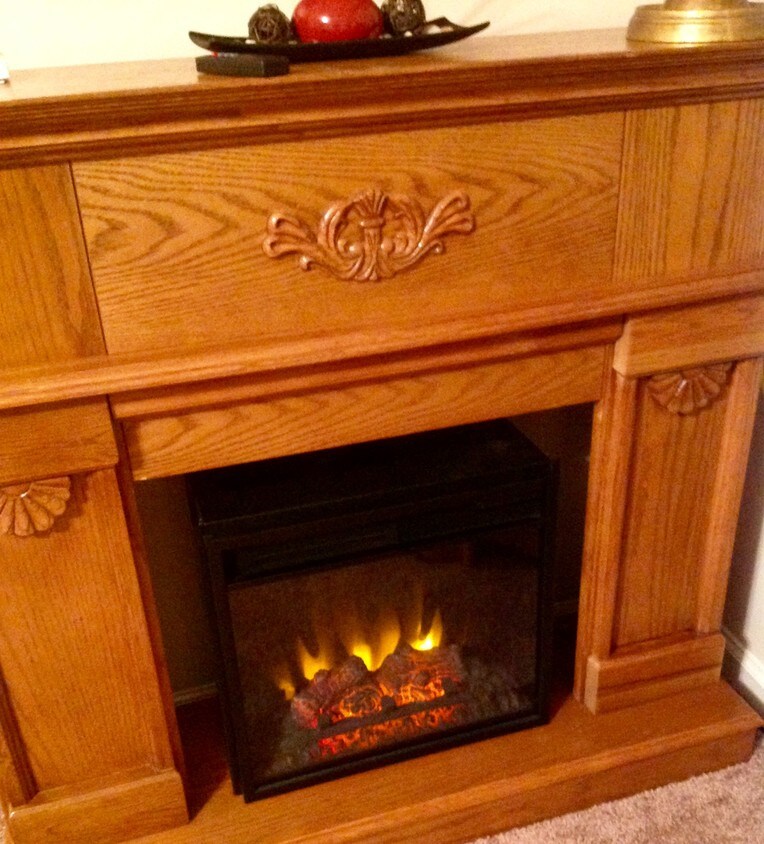 Lovely & Toasty Fireplace - 5303 Lakeview Rd