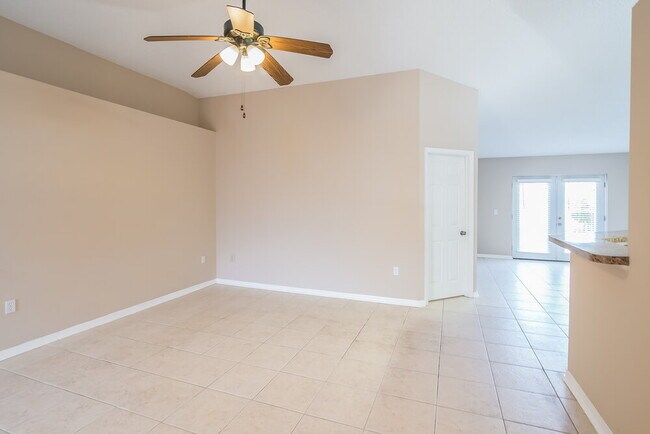 Foto del edificio - 12607 Reeding Ridge Dr N