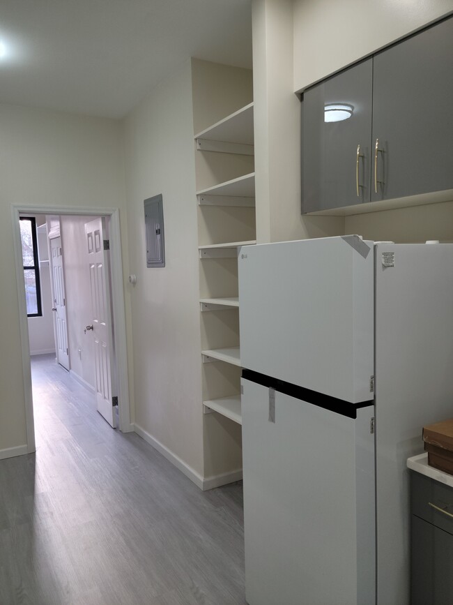 Foto del edificio - 781 Seneca Ave