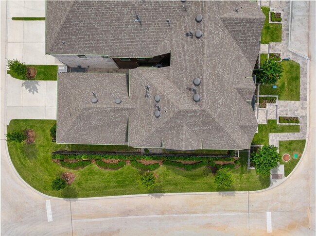 Foto del edificio - 599 Cypress Vly Ave