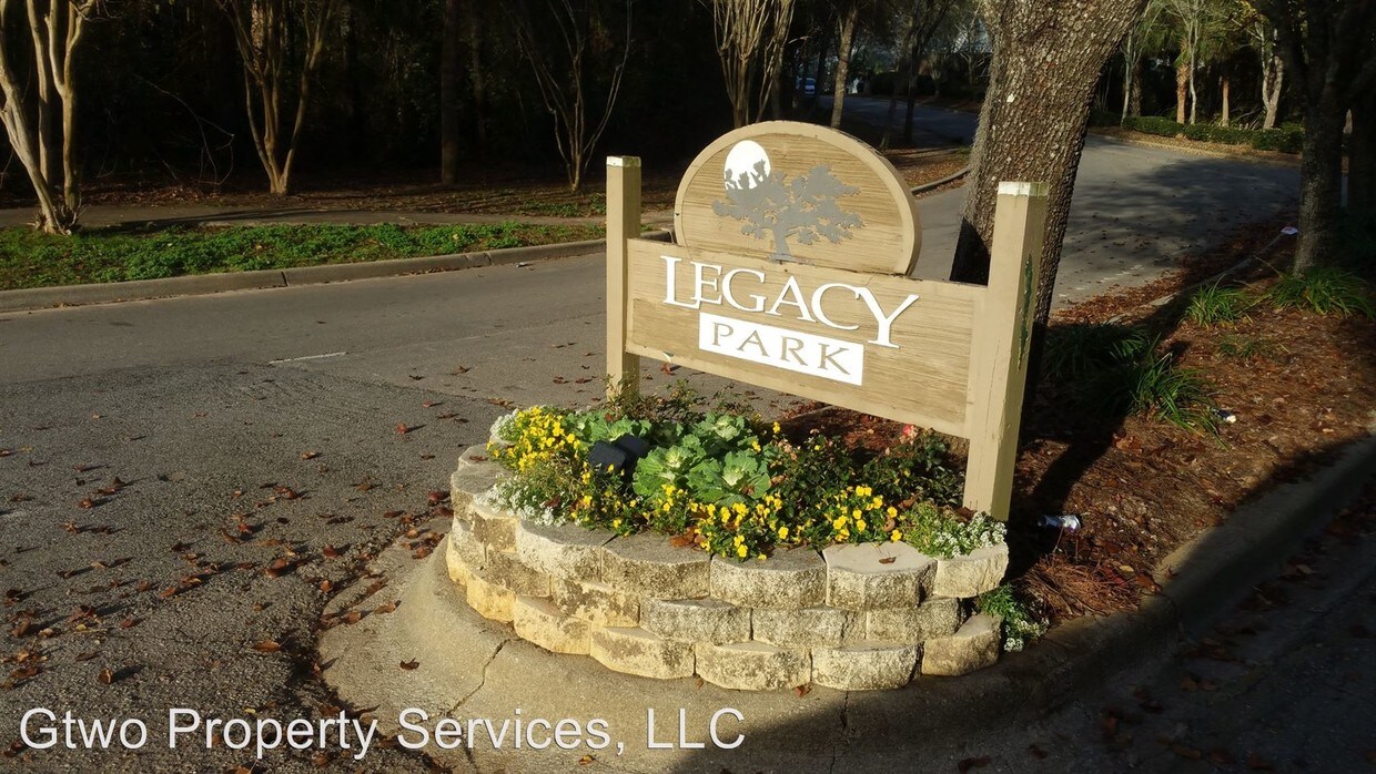Foto del edificio - 3570 Chatelaine Dr