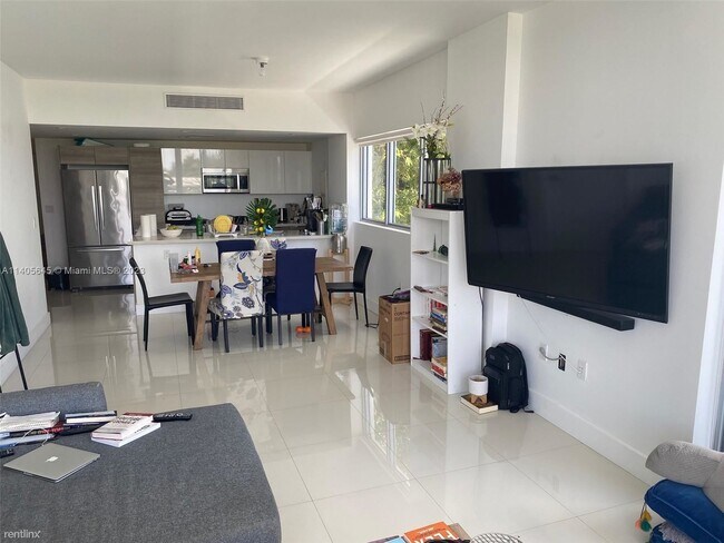 Building Photo - 2 br, 2 bath Condo - 9940 W Bay Harbor Dr ...