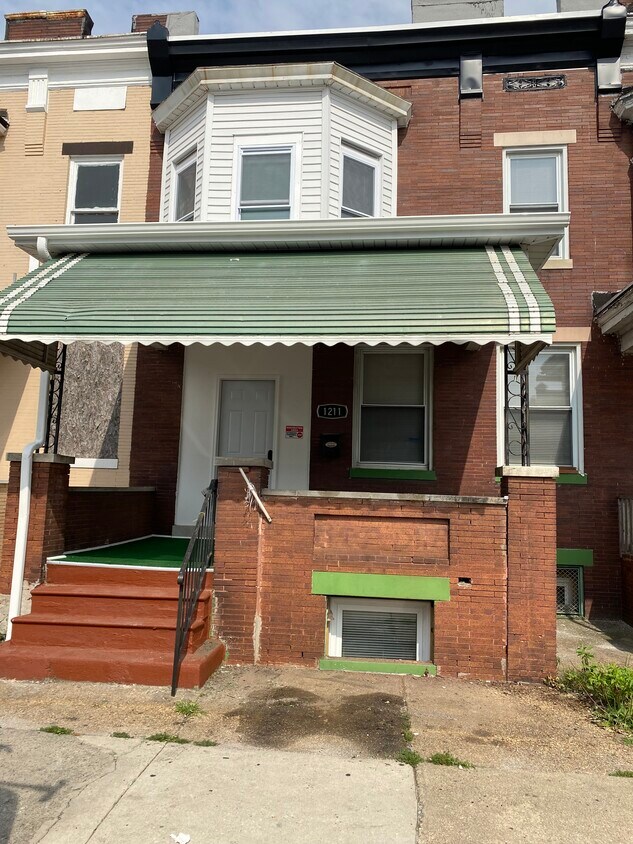 Foto principal - 1211 Poplar Grove St