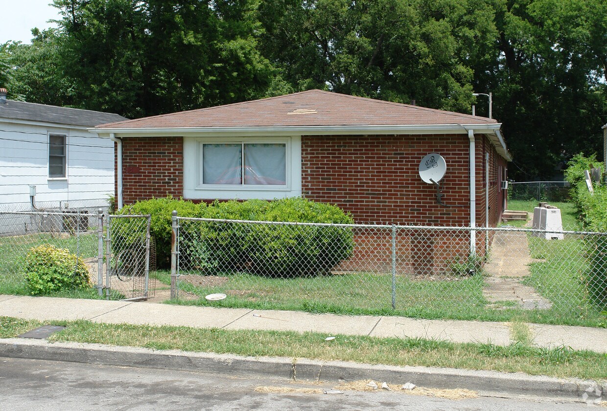 Building Photo - 86 Fain St