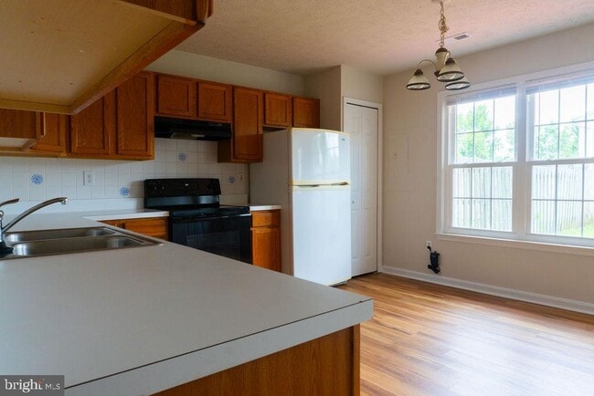 Foto del edificio - 9836 Plaza View Way