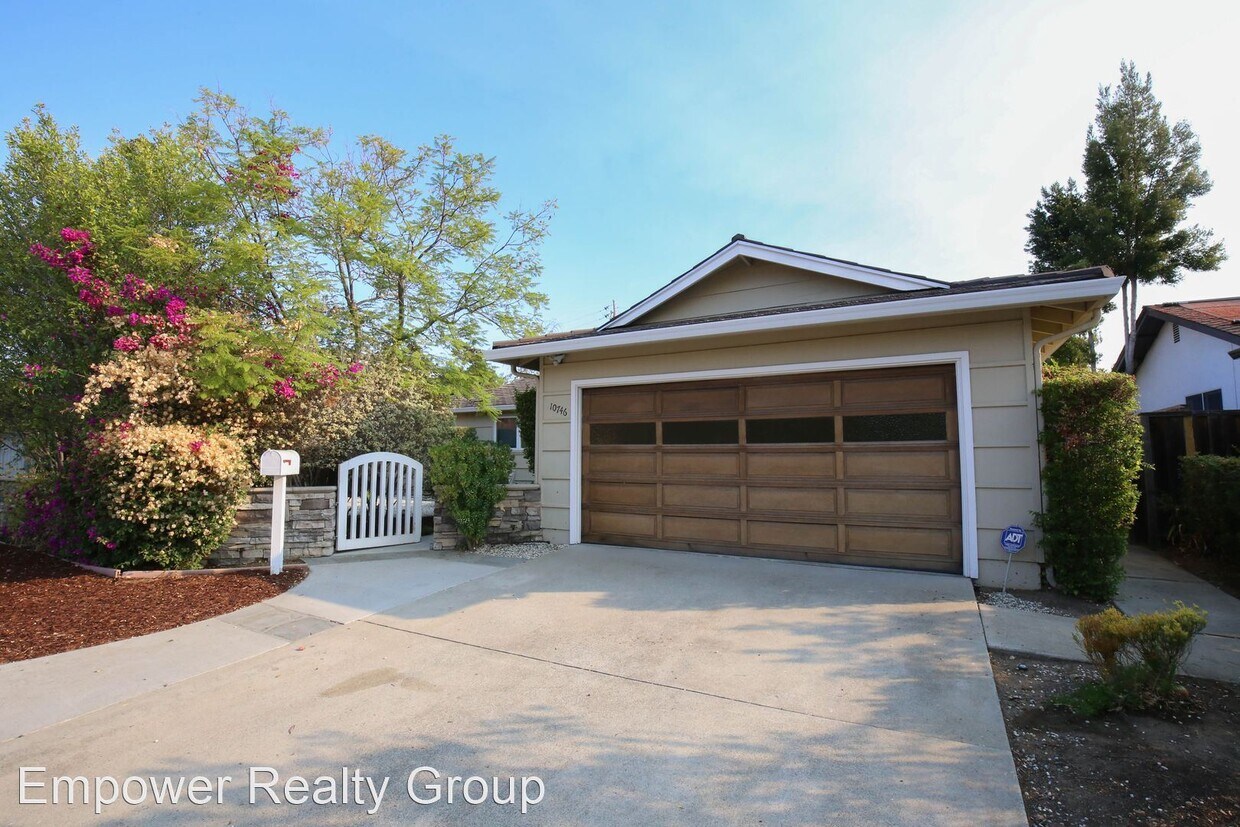 Primary Photo - 3 br, 3 bath House - 10746 Linda Vista Dr