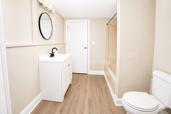 Foto del edificio - 2612 E 19th St