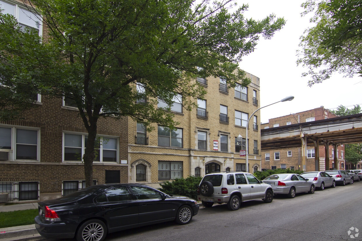 937 W Cornelia Ave, Chicago, IL 60657 Apartments in Chicago, IL