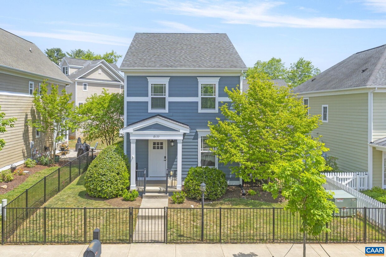 Primary Photo - 8155 W End Dr