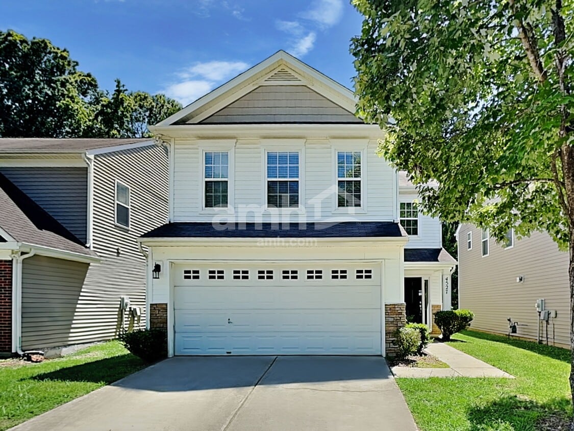 Foto principal - 4527 Belmar Place Rd