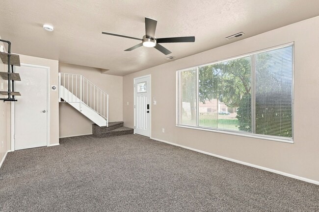 Building Photo - 1064 N Nayon St