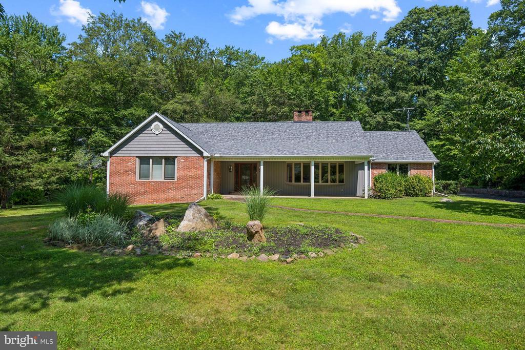 Primary Photo - 3574 Glenway Rd