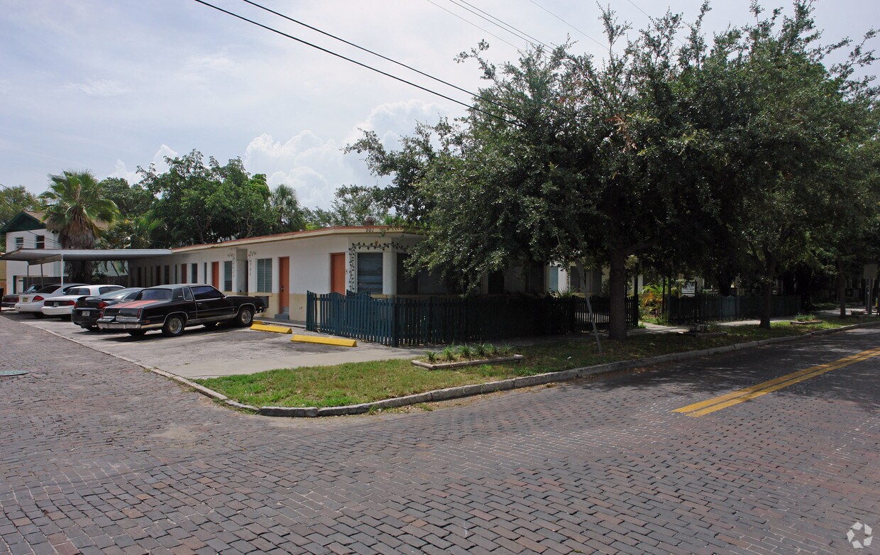 Foto del edificio - 901 3rd St N