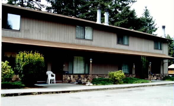 Primary Photo - 7410 152nd St E