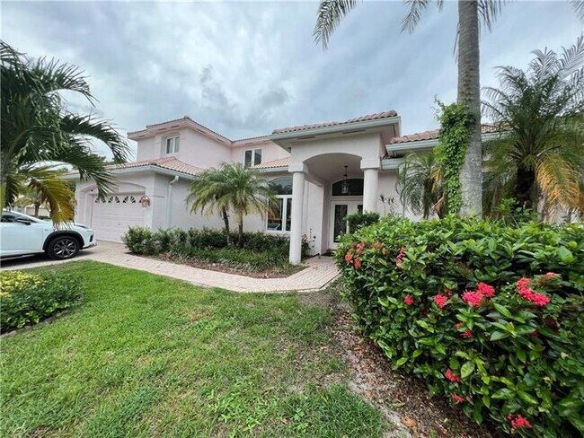 Building Photo - 9588 Lake Serena Dr