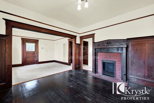 Building Photo - 417 El Dorado St