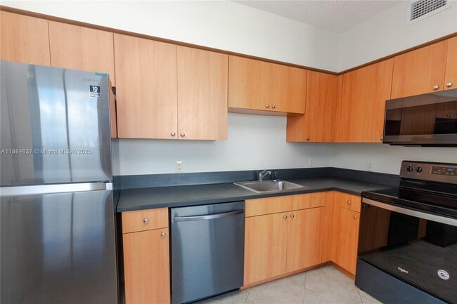 Foto del edificio - 1330 West Ave