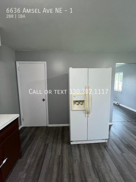 Foto del edificio - 6636 Amsel Ave NE