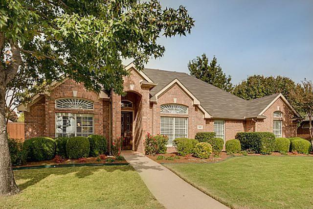 Foto principal - Beautiful upgraded Flower Mound doll house!